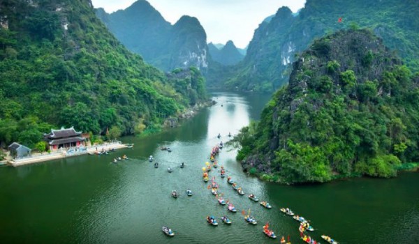 Tour du lịch Hoa Lư-Tam Cốc-Tràng An 2 ngày 1 đêm