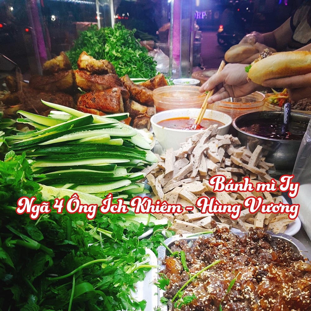 ăn gì ở Đà Nẵng ngon rẻ