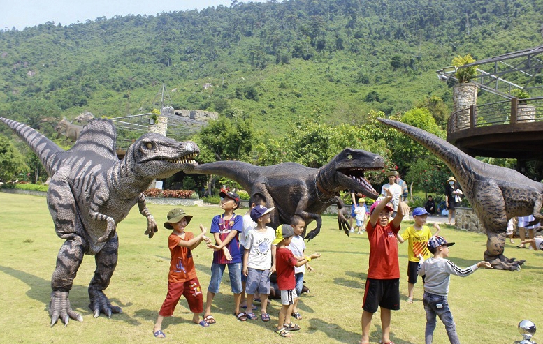 Công viên khủng long Núi Thần Tài